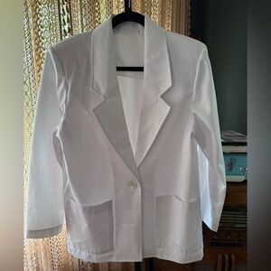 VTG Women's White Blazer